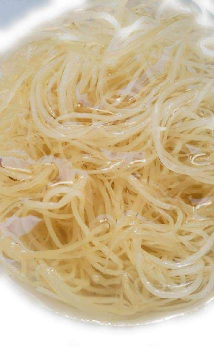 Raw wildcrafted Jamaican sea moss, rich in nutrition and sun-dried for health benefits.